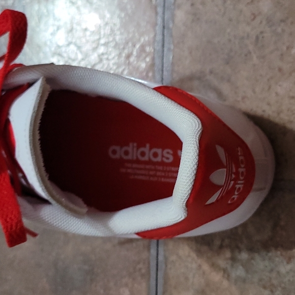 Adidas shoes - Picture 5 of 6